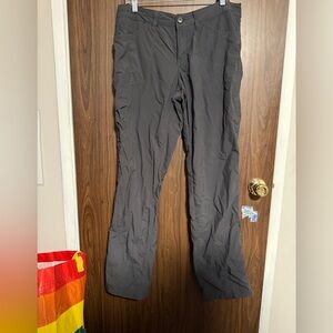Mountain Hardwear Gray Women’s Pants size 14